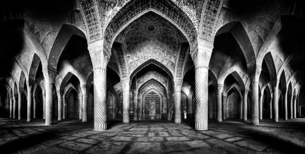 Photograph Mohammadreza Domiriganji Vakil Mosque on One Eyeland